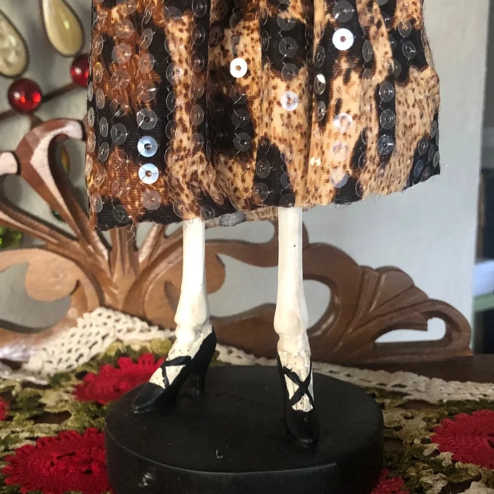 NEW Sequined Skeleton Figurine Halloween Decor in Black and Brown w: Heels